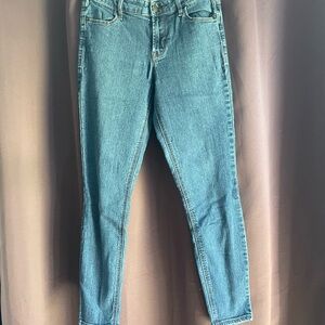 Old Navy Women's Light Blue Ankle Jeans